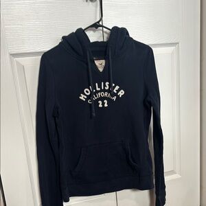 Hollister Women's Navy Hoodie Sweater